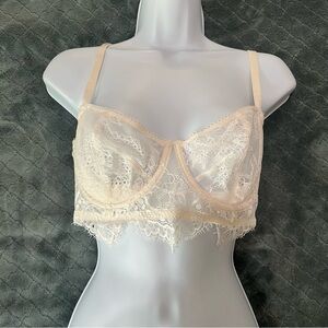 Victoria's‎ Secret Cream Lace Bra with Underwire